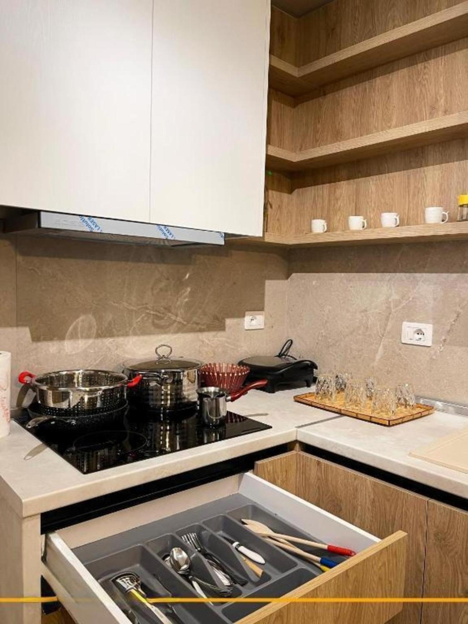 Flori Apartments Sarandë Buitenkant foto